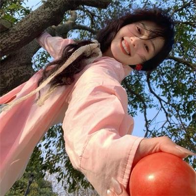 二人漫步几春秋
